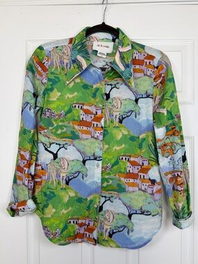De Loreta Size XS • Scenic Button Down Top Blouse.